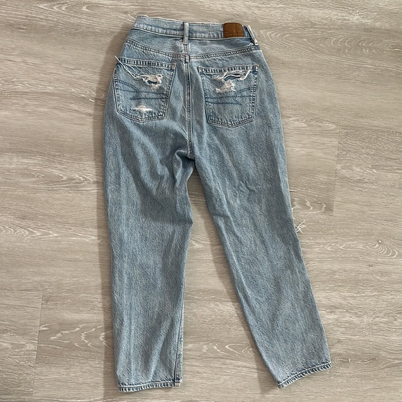 American Eagle Ripped '90s Boyfriend
Jean
X-short size 000 **not 00** - Picture 2 of 7